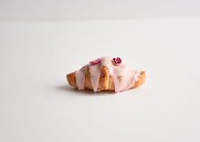  Rose Croissant